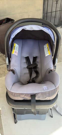 Babytrend Car Seat (expires on 2030)