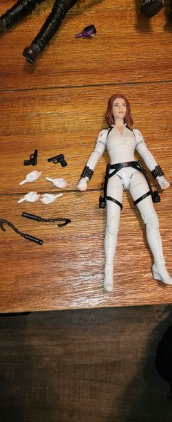 Marvel Legends Black Widow (2021)White Suit