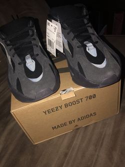 Yeezy boost 700 V2 Vanta