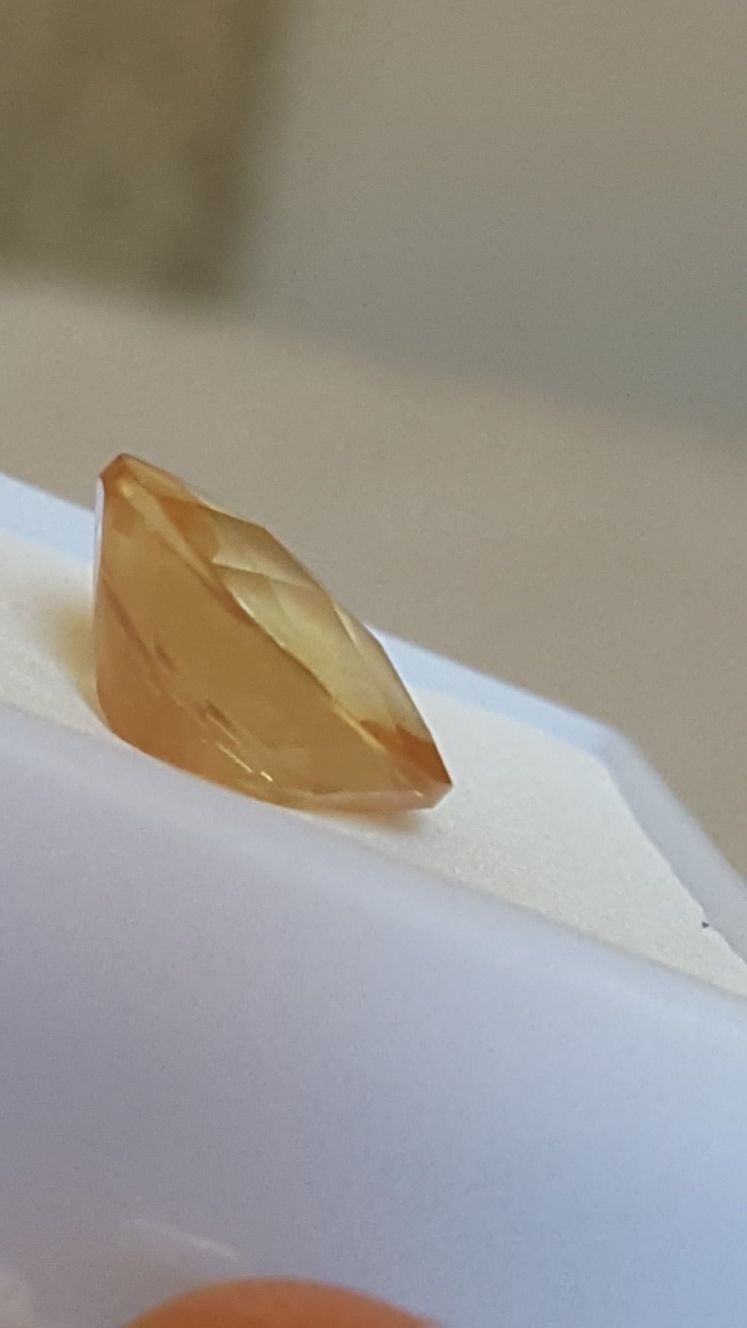 SUNSTONE OV 6.63 ct