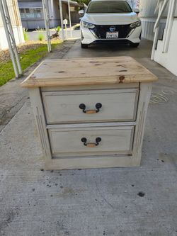 End table