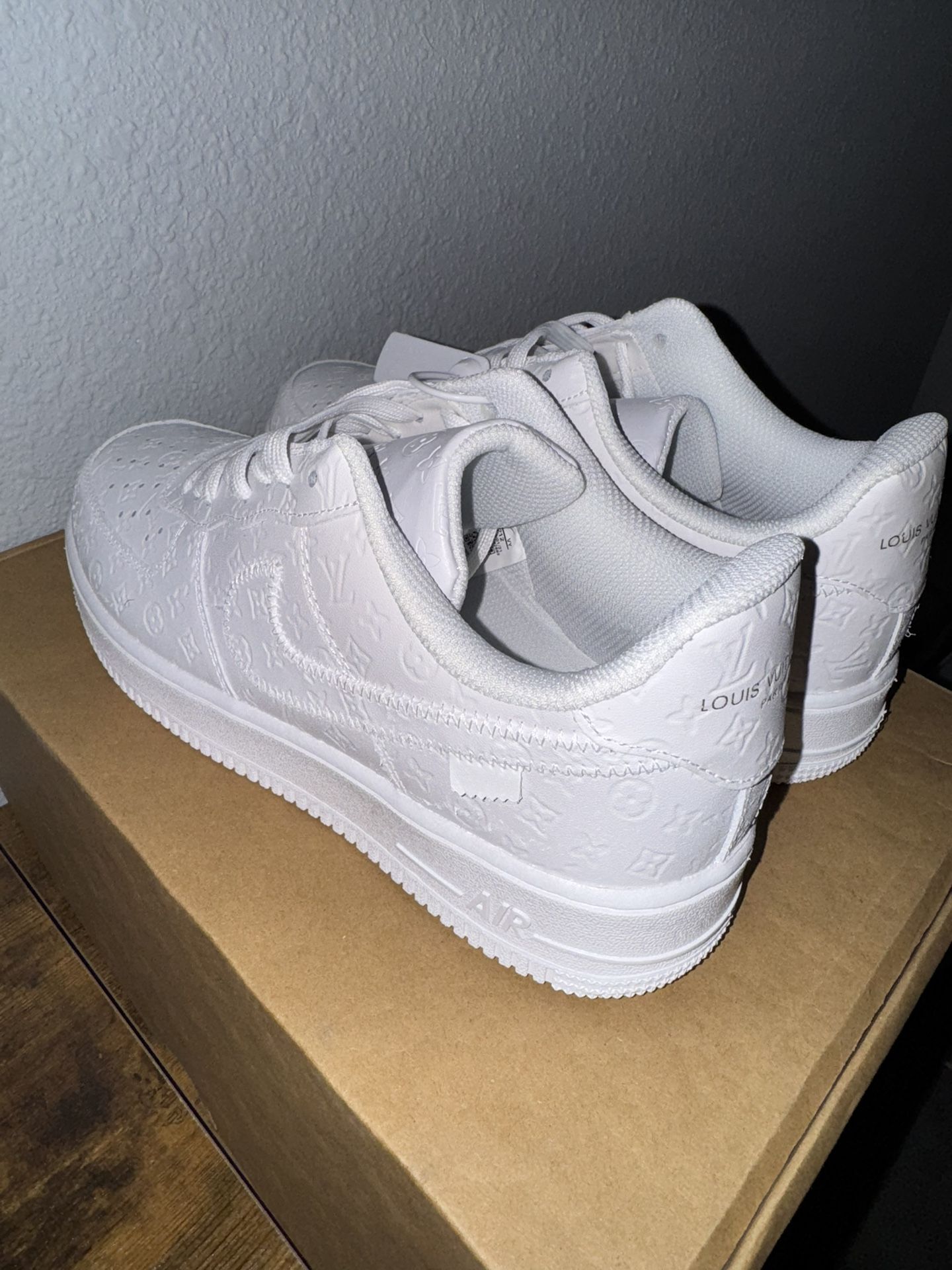 White LV AF1 Size 10.5 Mens