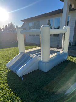 SMOL Tumble Bounce House + Blower – Great Condition
