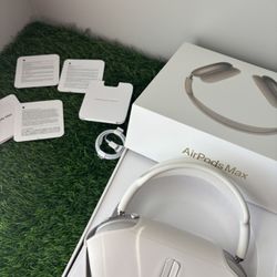 AirPods Max, Starlight, New In Box 