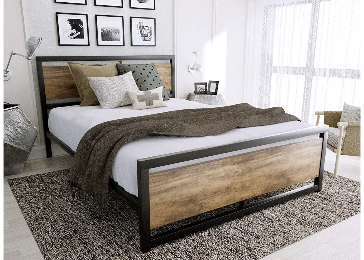 BRAND NEW QUEEN SIZE WOOD BED FRAME