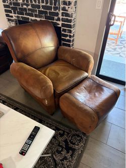 Leather Chair w/ foot rest