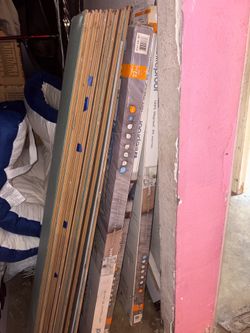 Bundle of 3 packs of flooring