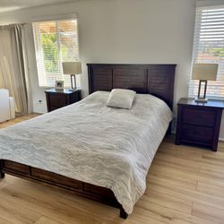 Queen bedroom Set