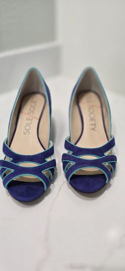 Brand New W/O Tags Lady's 6.5 Shoes