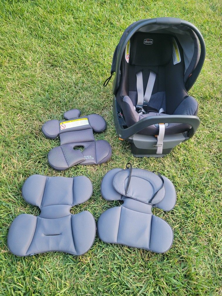 Chico Baby Car Seat and Base