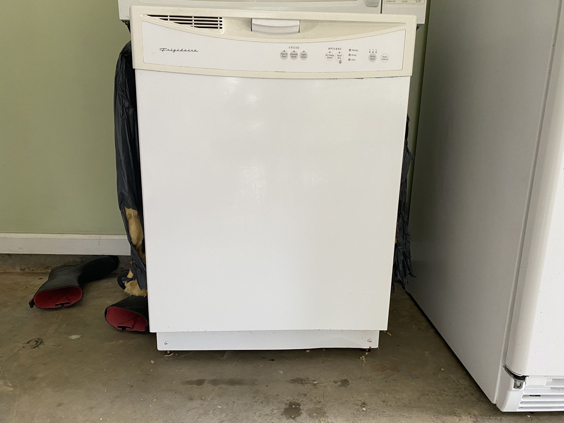 All four for $400. In good condition. All Whirlpool except dishwasher is Frigidaire.