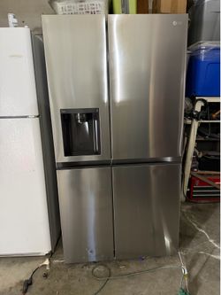 Refrigerator LG