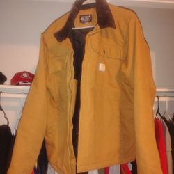 Carhartt Jacket Heavy Duty Sz L LIKE NEW ! 
