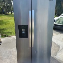 Refridgerator