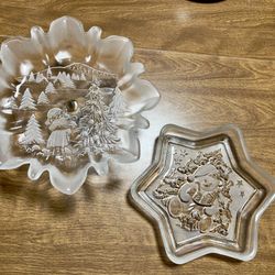 MIKASA Vintage Clear Glass Christmas Frost Serving Sweet Dish Plate Bundle Of 2 