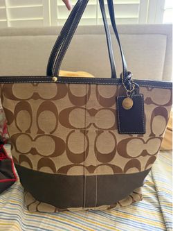 Coach Signature Stripe Tote w/Dust Bag