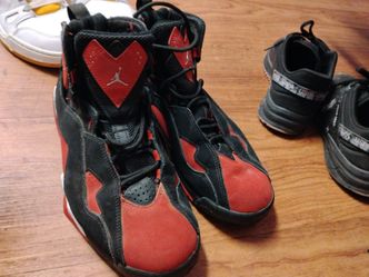 Jordan True Flight Black and Red Sneakers