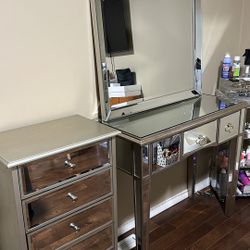 3 Piece Gold Mirrored Vanity Set