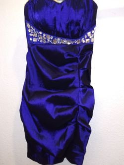 City Triangles size 5 royal blue evening / party dress with rhinestones