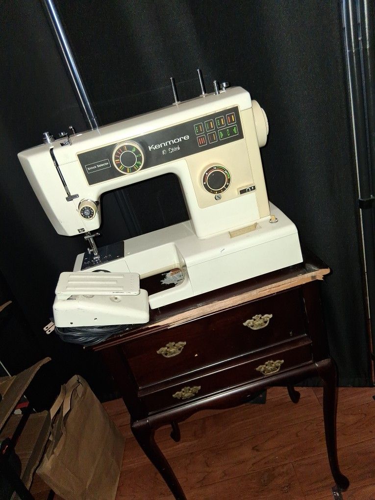 Kenmore 10 Stitch Sewing https://offerup.co/faYXKzQFnY?$deeplink_path=/redirect/ Great $20