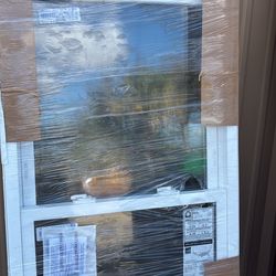 22x24 Single hung Vinyl window 