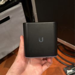 2x Ubiquiti airCube AC