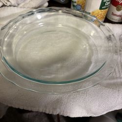 Pyrex pie dish