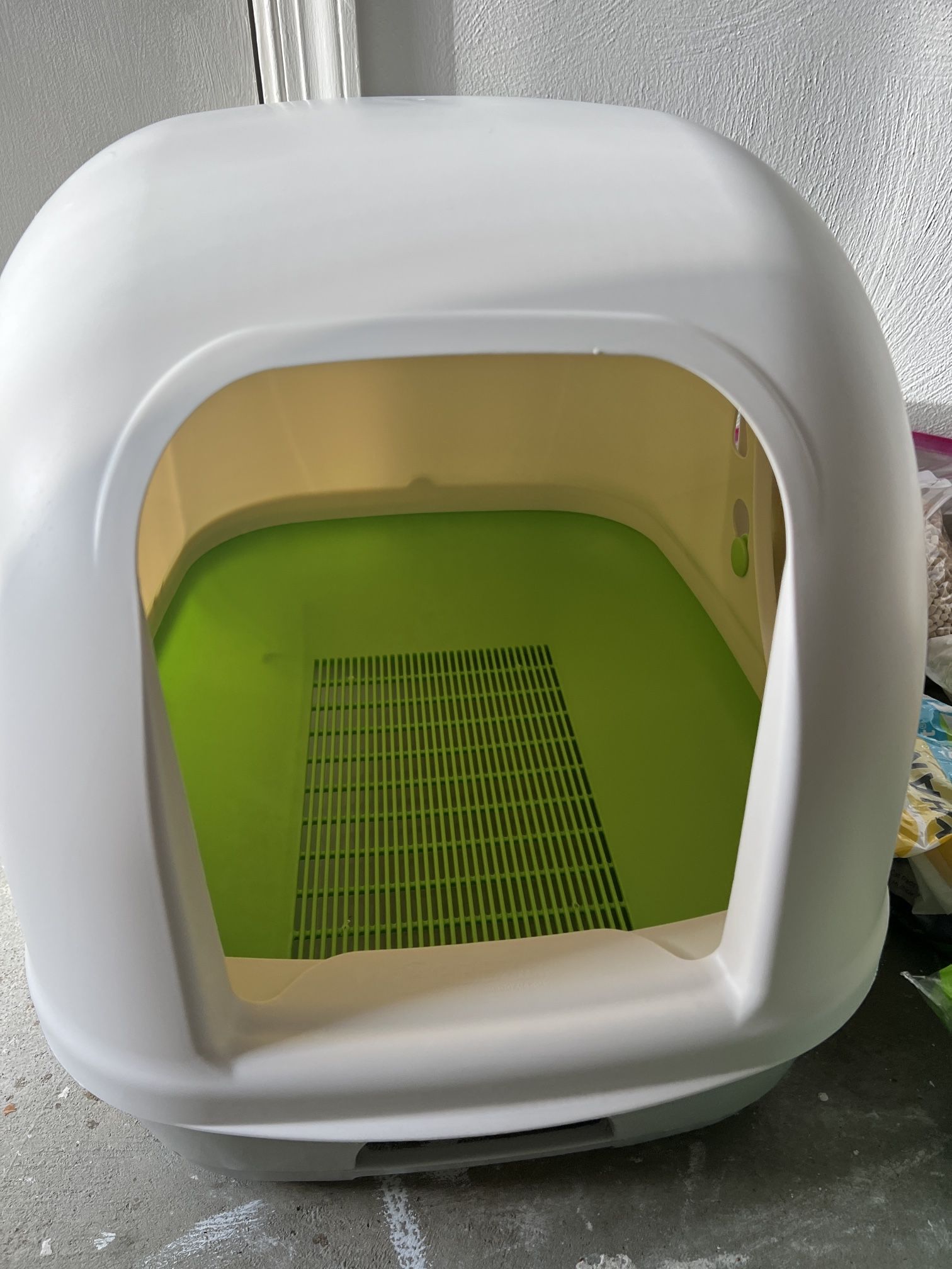 Breeze Hooded Litter Box System +++