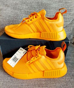 Size 7 Women's - Brand New Adidas NMD_R1 Shoes