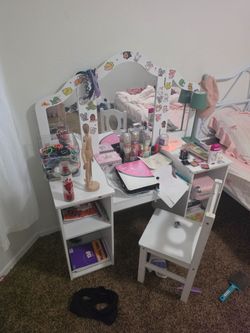 Girls white vanity