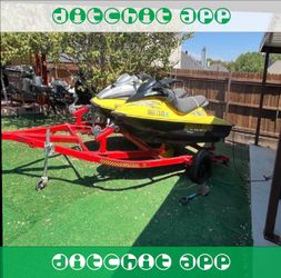 in special Jetskis Available - Top-Speed Water Fun