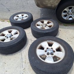 2007Toyota Forerunner,    Rims P265/65 R 17 110S