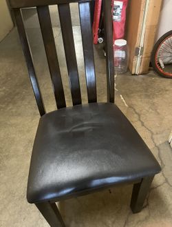 chairs 