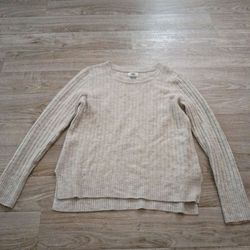Old navy woman's grey sweater size SP