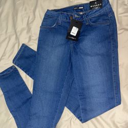 Fashion Nova Jeans 