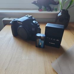Canon 60D DSLR