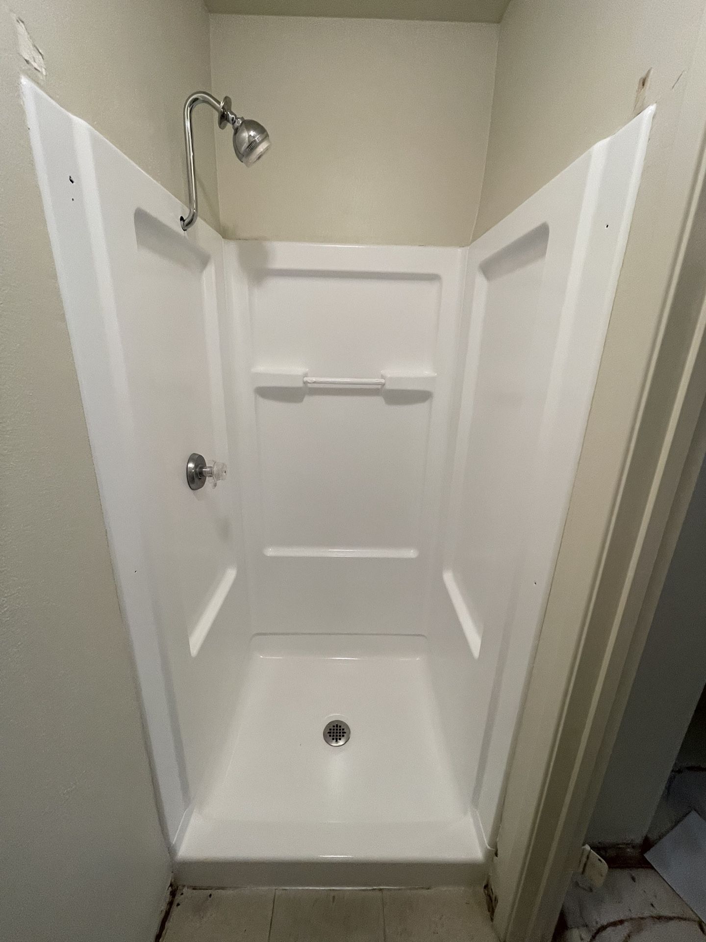 Bath Tub for Sale in Visalia, CA OfferUp