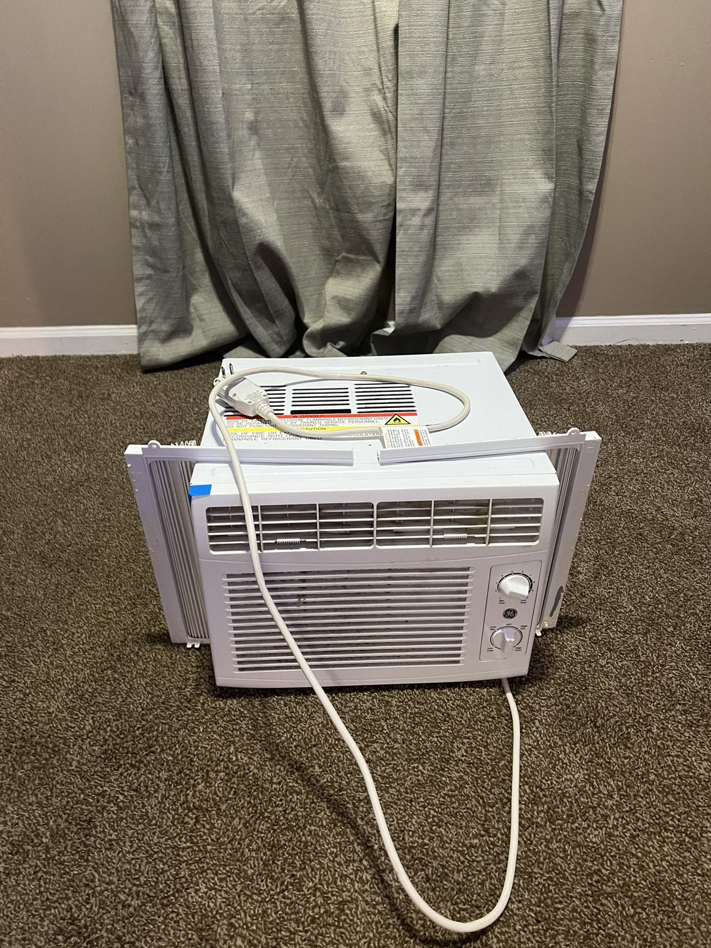 AC window unit