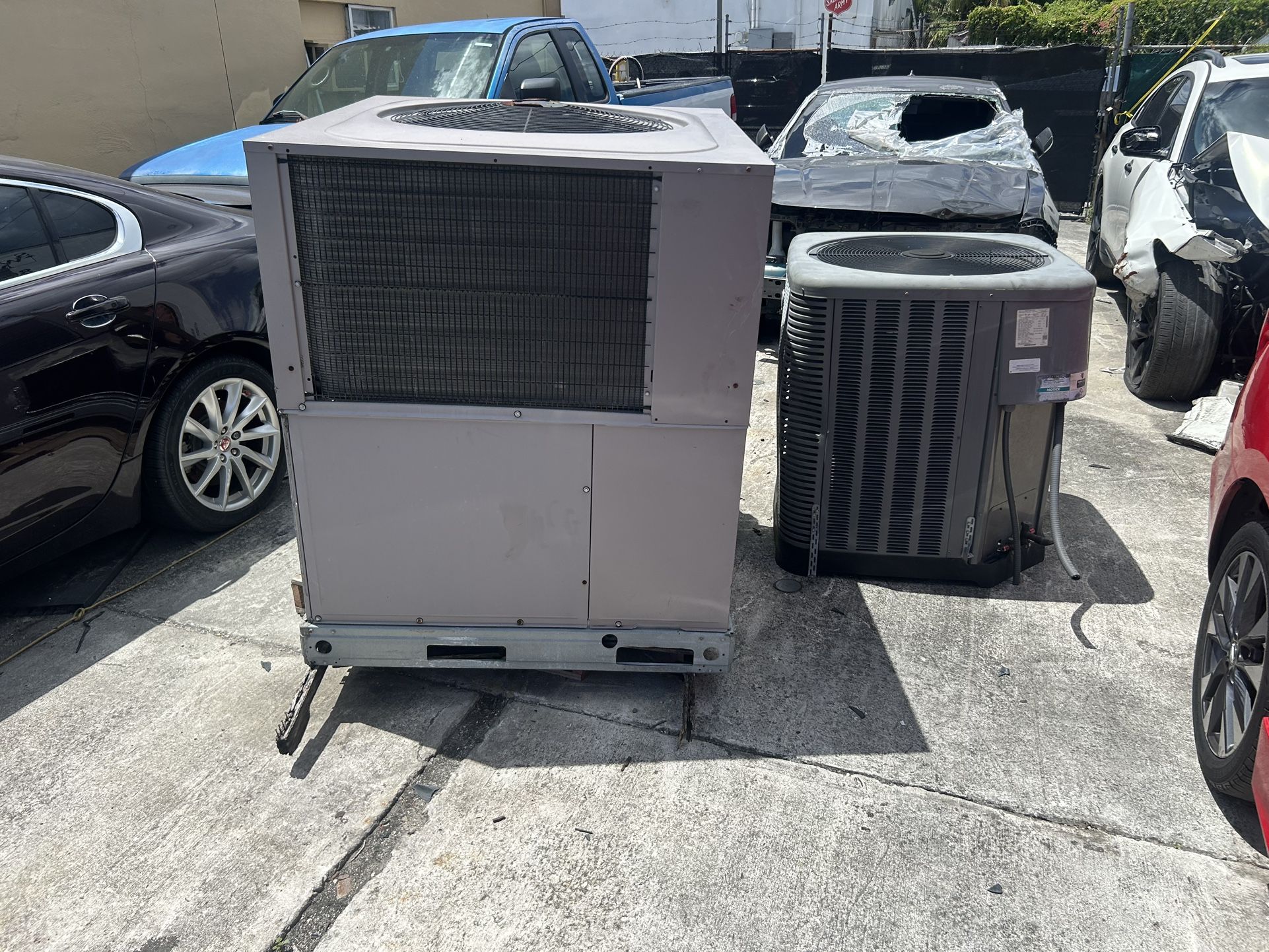 3.5 Tons a/c condition unit Rheem A/c Unit