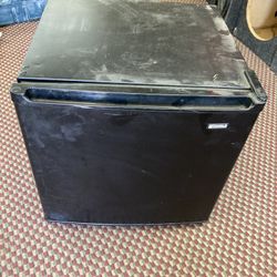 Mini Refrigerator Kenmore 