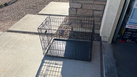 Black Wire Dog Crate with Tray