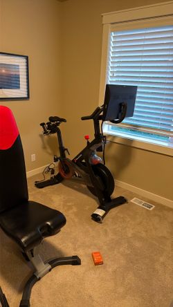 Peloton bike like New