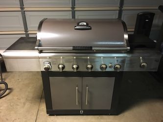 Brinkmann 6 top burner gas grill