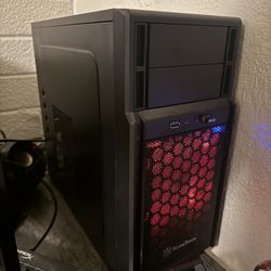 Gaming PC w/keyboard