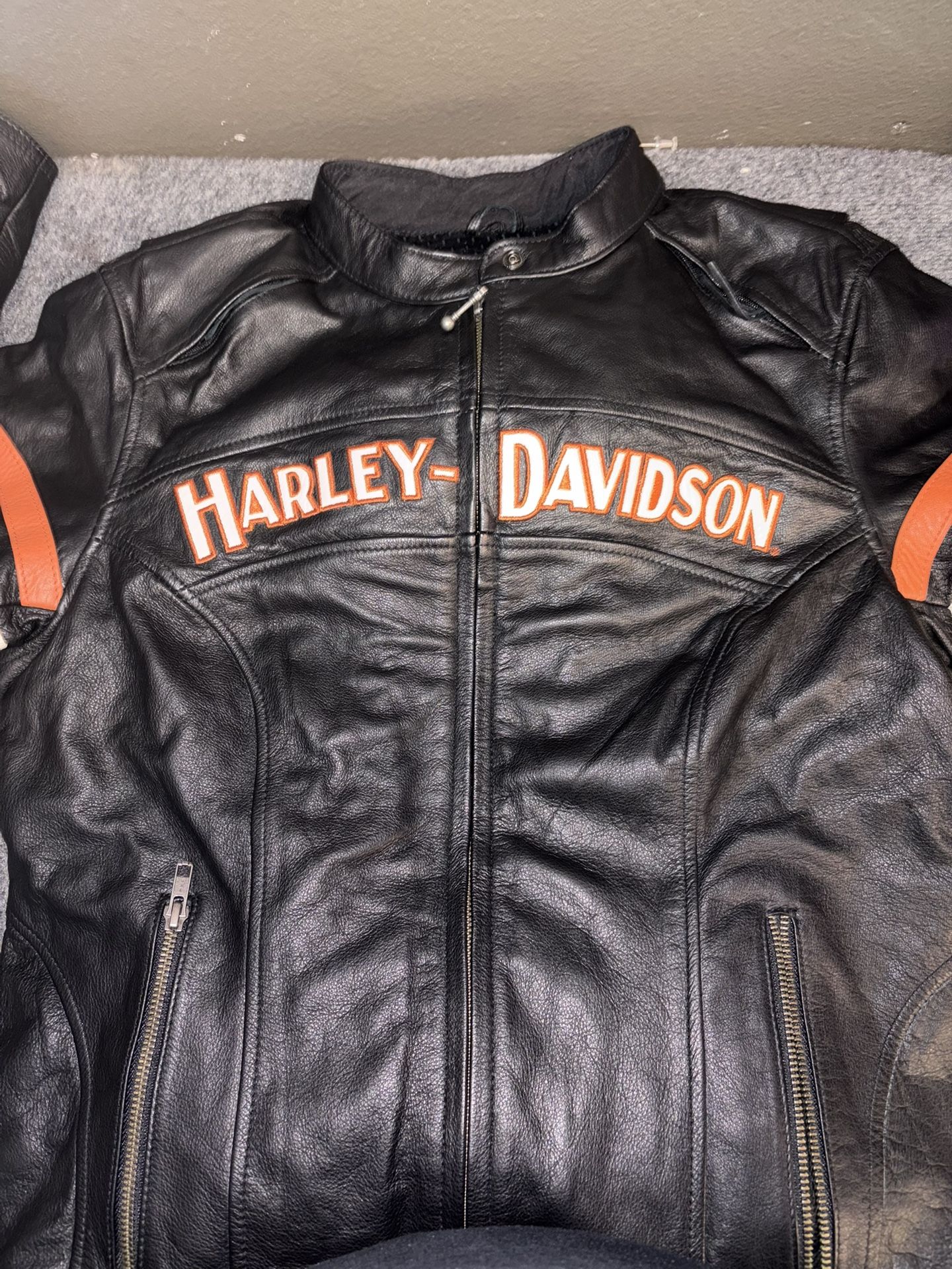 Harley Davidson black leather jacket