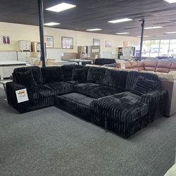 Black or Gray Corduroy Sleeper Sectional with Chaise and storage 🚚WE DELIVER🚚