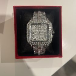 Luxury-style watch – high quality, negotiable