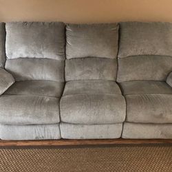 Power recliner sofa with USB charging ports (87”W x 40”H x 38”D)