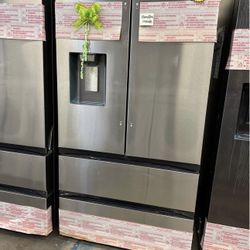30 cu. ft. Mega Capacity 4-Door French Door Refrigerator 