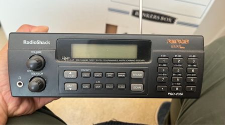 RadioShack PRO-2050 TrunkTracker Scanner
